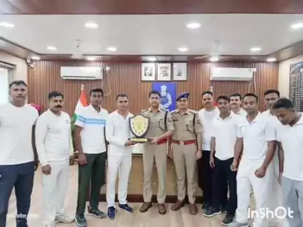 अकबरपुर: अंतर्जनपदीय फुटबॉल प्रतियोगिता में अंबेडकरनगर पुलिस बनी चैंपियन, अयोध्या में आयोजित, टीम ने जीता पहला स्थान