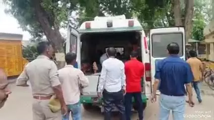 लालगंज: सुसुआड़ नदी पुल के पास आमने-सामने टक्कर में बाइक सवार दो युवक गंभीर रूप से घायल, प्राथमिक उपचार के बाद ट्रामा सेंटर रेफर