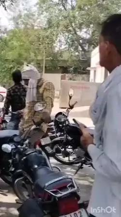 अलवर: अलवर उद्योग नगर थाना क्षेत्र में सड़क किनारे मिला व्यक्ति का शव, पुलिस ने कराया पोस्टमार्टम