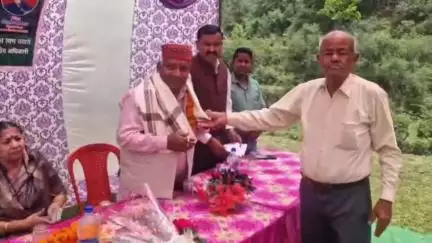 पौड़ी: भीमली तल्ली में पुराहन वेलफेयर सोसायटी के तत्वाधान में लगा बहुउद्देशीय शिविर