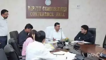 चाईबासा: उपायुक्त की अध्यक्षता में मनरेगा के संविदा पदों को लेकर जिला स्तरीय चयन समिति की बैठक आयोजित