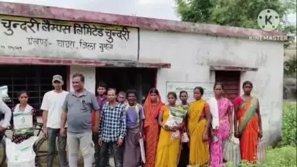 घाघरा: चूंदरी लैंपस में 60 किसानों को अनुदानित दर पर धान बीज का वितरण किया गया