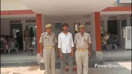 पटियाली: पटियाली थाना पुलिस ने नगला किशोरी और नगला प्रभु से दो वारंटी अभियुक्तों को किया गिरफ्तार, न्यायालय में किया पेश