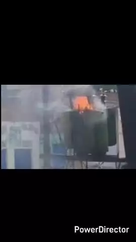 गोहद: गोहद के नहर मोहल्ला में पानी की टंकी के पास ट्रांसफार्मर में भीषण गर्मी से लगी आग, बिजली गुल