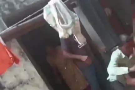 सहावर: सहावर के एटा रोड पर ब्लॉक के पास दबंगों ने घर में घुसकर महिला से की मारपीट, वीडियो हुआ वायरल
