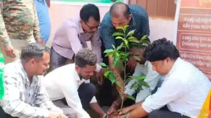 ପଟ୍ଟାଙ୍ଗୀ: ନନ୍ଦପୁର ବ୍ଲକର କସନ୍ଦି ଓ ରାଇସଂ ପଞ୍ଚାୟତରେ ବିକାଶ ବାହନ ରଥର ସ୍ବାଗତ
