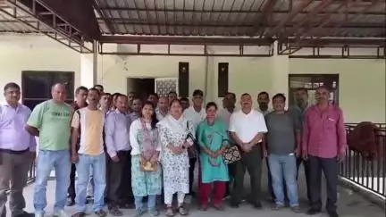 भोटा: हमीरपुर में जिला ग्राम रोजगार संघ की बैठक का हुआ आयोजन
