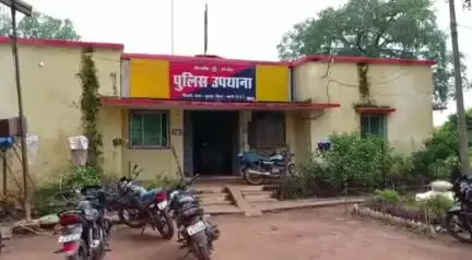 रीठी: बिलहरी चौकी में पदस्थ आरक्षक से अभद्रता