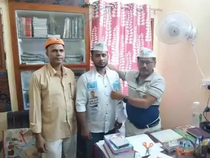 आज प्रकाश यादव को यूथ विंग का जिला अध्यक्ष,व अब्दूल जी को खेल प्रकोष्ट का जिला अध्यक्ष,मनोनित किया गया.