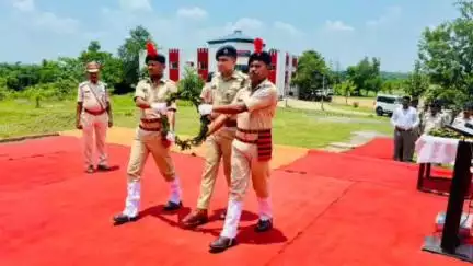 आदित्यपुर गम्हरिया: दुगनी पुलिस लाइन में कुकड़ू हाट के नक्सली शहीदों की याद में श्रद्धांजलि सभा आयोजित