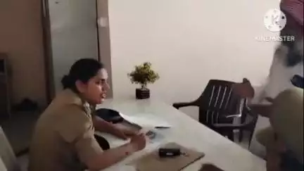 निज़ामाबाद: निजामाबाद थाना प्रांगण में क्षेत्राधिकारी सदर आस्था जयसवाल के नेतृत्व में आयोजित किया गया थाना समाधान दिवस