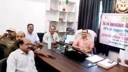 शिकोहाबाद: विश्व रक्तदाता दिवस पर शिकोहाबाद के संयुक्त चिकित्सालय में जागरूकता संगोष्ठी एवं रक्तदान शिविर का आयोजन हुआ