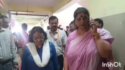 आगरा: राज्य महिला आयोग के अध्यक्ष ने महिला जिला चिकित्सालय का किया निरीक्षण, गेटों पर बंधी मिलीं रस्सियां