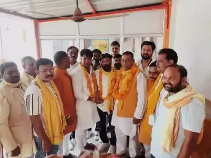 सुल्तानपुर: सुभासपा बौद्धिक प्रकोष्ठ के प्रदेश अध्यक्ष ने सुलतानपुर में किया बड़ा ऐलान, सूबे के अगले मुख्यमंत्री बनेंगे ओम प्रकाश