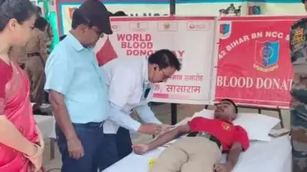 सासाराम: अस्पताल सासाराम के ब्लड बैंक में विश्व रक्तदाता दिवस पर रक्तदान के महत्व पर चर्चा