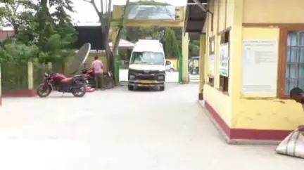 ছিপাঝাৰ: ছিপাঝাৰৰ সানোৱাত বজ্ৰপাতত  গুৰুতৰভাৱে আহত  লোক চাৰিজন লোক,সকটজনক অৱস্থাত চিকিৎসা লয়লৈ প্ৰেৰ