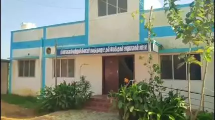 இராமநாதபுரம்: நாட்டுப்படகு மீனவர்கள் மீன் பிடிக்க கடலுக்கு செல்ல தடை