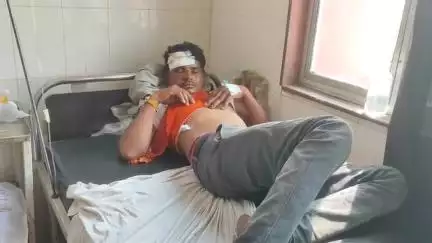 अकलेरा: दांगीपुरा के तलाईबे गांव में बेकाबू होकर गिरा बाइक सवार, घायल को जिला अस्पताल में कराया गया भर्ती