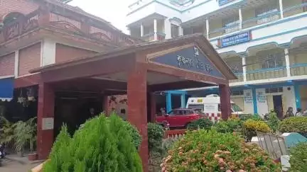 কৃষ্ণনগর ১: কৃষ্ণনগর পৌরসভার বিরুদ্ধে পিচ দুর্নীতি নিয়ে অভিযোগ তুলল কৃষ্ণনগর পৌরসভার একাধিক কাউন্সিলর