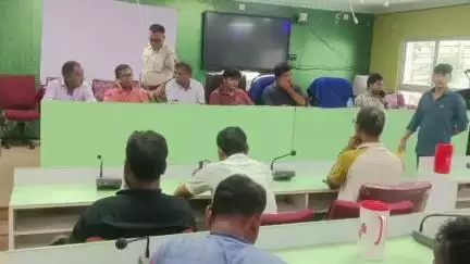 গড়বেতা ৩: জগন্নাথ দেবের রথযাত্রা কেন্দ্র করে গোয়ালতোড় থানার উদ্যোগে প্রশাসনিক বৈঠক
