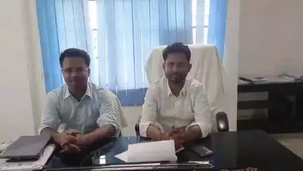 दिघलबैंक: दिघलबैंक प्रखंड मुख्यालय में पंचायत उप चुनाव के लिए नामांकन प्रक्रिया शुरू