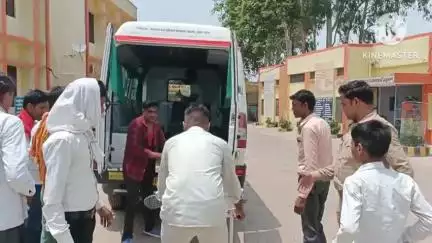 गुन्नौर: कस्बा रजपुरा के समीप 2 बाइकों की आमने-सामने हुई टक्कर, बाइक सवार एक युवक हुआ घायल