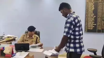 नरसिंहपुर: पत्नी जेवर लेकर घर से भागी, पति कर रहा तलाश, एसपी ऑफिस पहुंचकर एएसपी से लगाई गुहार