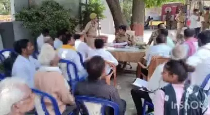 कुंडा: क्षेत्राधिकारी कुंडा ने थाना समाधान दिवस पर मानिकपुर थाने में की जनसुनवाई