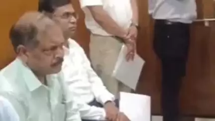 देसाईगंज वडसा: देसाईगंज येथे ओव्हर ब्रिजसाठी निधीची मागणी,अनेक गाड्यांचा थांबा देण्याबाबत आमदार मसराम यांची रेल्वे जनरल मॅनेजर ला मागणी