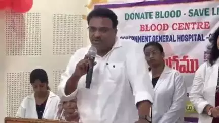 ప్రకాశం జిల్లాలో అత్యధికంగా 76 సార్లు రక్తదానం చేసిన రియల్ హీరో మక్కెన థామస్