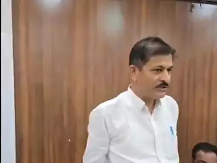 तुमसर: शहरातील गुंज हॉटेल येथे राष्ट्रवादी काँग्रेस शरद पवार गटाची जिल्हा कार्यकारिणीची बैठक पार पडली