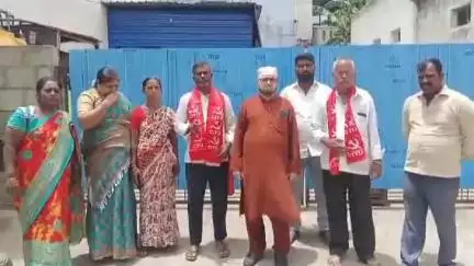 కార్మికుల హక్కుల పరిరక్షణ కోసం జూలై 9న దేశవ్యాప్త సమ్మె నిర్వహిస్తున్నాం: పట్టణంలో సీఐటీయూ డివిజన్ కార్యదర్శి జేవీ రమణ