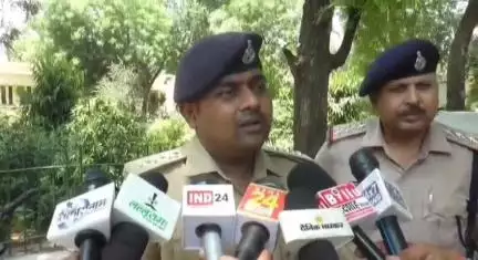 ग्वालियर गिर्द: कंपू में खड़ी कार का कांच फोड़कर बैग चोरी करने का मामला; बैग में रखे थे ₹90 हजार, जांच शुरू