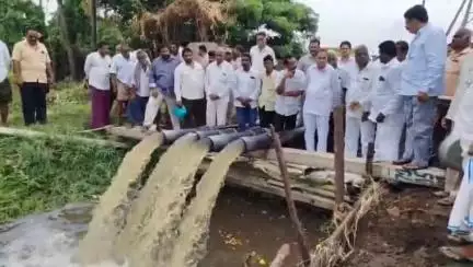 గుండేరు లిఫ్ట్ ద్వారా సాగునీటి సరఫరాను ప్రారంభించిన ఎమ్మెల్యే మండలి బుద్ధప్రసాద్