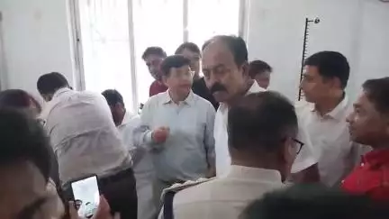 मधुपुर: अंतरराष्ट्रीय रक्तदान दिवस पर मधुपुर अनुमंडलीय अस्पताल में रक्तदान शिविर का किया गया आयोजन