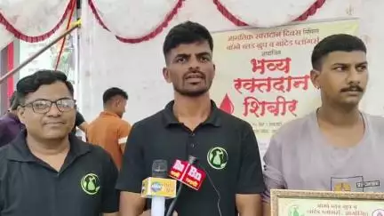 नांदेड: छत्रपती चौक पुर्णा रोड येथे बाॅम्बे ब्लड ग्रुप व नांदेड प्लाॅगर्सतर्फे रक्तदान शिबीराचे आयोजन : ग्रुप सदस्य सुवर्णकार