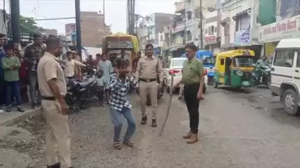 इंदौर: आदतन अपराधी व चाकूबाज आजाद नगर पुलिस की गिरफ्त में, आरोपी का क्षेत्र में आपराधिक इतिहास