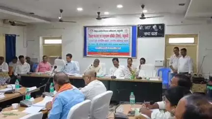 बाबूबरही: डीआरडीए सभागार में जिला स्तरीय समिति की बैठक, बाबूबरही के विकास का सवाल उठा