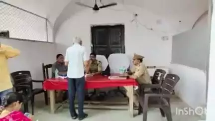 औरैया: फफूंद थाने में आयोजित थाना दिवस में पुलिस अधीक्षक ने सुनी शिकायतें, गुणवत्तापूर्ण निस्तारण के दिए निर्देश