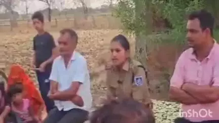 रायपुर कर्चुलियान: रीवा: आईजी और एसपी के प्रयास से पुलिस बनी शिक्षक, सगरा थाना क्षेत्र में जनता को पढ़ाया कानून