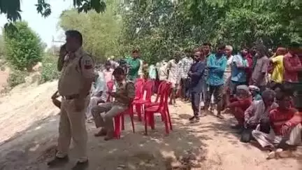 सन्यासी बाबा की तलैया के पास संदिग्ध परिस्थितियों में मिला पडवार निवासी आदिवासी युवक का शव