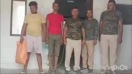 बंजरिया: बंजरिया पुलिस ने शनिवार को 3 शराब तस्करों और एक मारपीट के आरोपी को गिरफ्तार कर न्यायिक हिरासत में भेजा