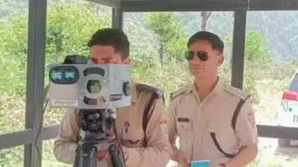 जोशियाड़ा: यातायात पुलिस ने यातायात नियमों का उल्लंघन करने वाले 10 लोगों के खिलाफ की चालानी कार्रवाई