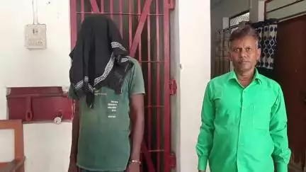 प्रतापपुर: आगजनी मामले में फरार अभियुक्त को प्रतापपुर पुलिस ने गिरफ्तार कर भेजा जेल