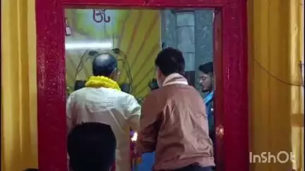 जगदलपुर: समाज प्रमुखों और मंदिर समिति की मांग पर मावली माता मंदिर में तुलसी चौरा की प्राण प्रतिष्ठा, विधायक किरण देव हुए शामिल