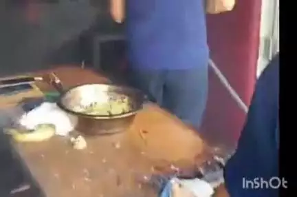 हरिद्वार: ज्वालापुर में PAC के पास स्थित फास्ट फूड रेस्टोरेंट के किचन में गैस पाइप फटने से लगी आग, मची अफरातफरी