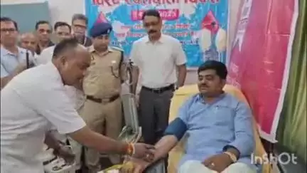 खलीलाबाद: विश्व रक्तदान दिवस के अवसर पर जिलाधिकारी और पुलिस अधीक्षक ने सीएससी खलीलाबाद पहुंचकर किया शुभारंभ