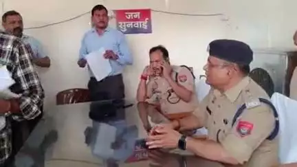 लालगंज: लालगंज कोतवाली में समाधान दिवस पर एएसपी व एसडीएम ने सुनीं शिकायतें, निस्तारण के दिए निर्देश
