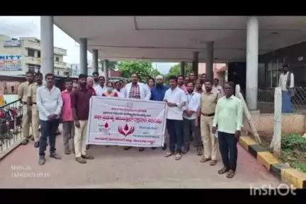 తాండూరు: రక్తదానం మహాదానం: తాండూరు ప్రభుత్వ ఆసుపత్రి సూపర్డెంట్ డాక్టర్ వినయ్ కుమార్