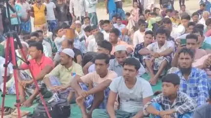 পাথরপ্রতিমা: কেন্দ্র সরকারের সংবিধান বিরোধী ওয়াকফ সংশোধনী আইন ২০২৫ প্রত্যাহারের দাবিতে জনসমাবেশ ঢোলাহাট থানার মাদার পাড়ায়